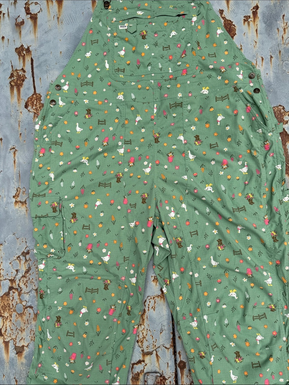 Limited Edition Duluth Heirloom
Gardening Overalls - Picture 5 of 12
